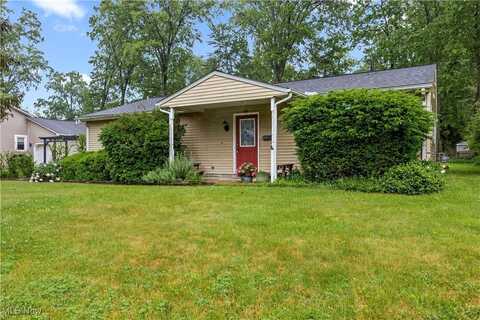 215 Sunset Road, Avon Lake, OH 44012