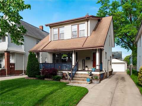 2094 Chesterland Avenue, Lakewood, OH 44107