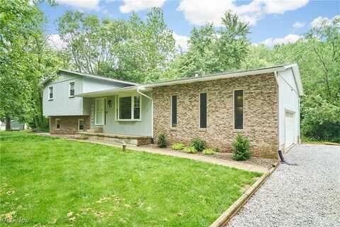 53 Joel Drive, Mogadore, OH 44260