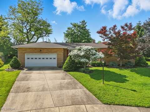 3777 Kay Drive, Stow, OH 44224
