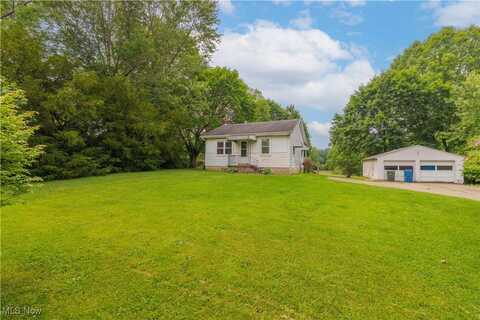 638 Moore Road, Akron, OH 44319