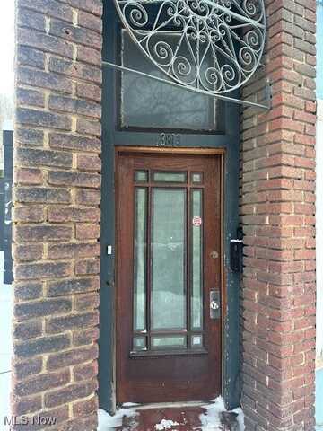 3815 Lorain Road, Cleveland, OH 44113