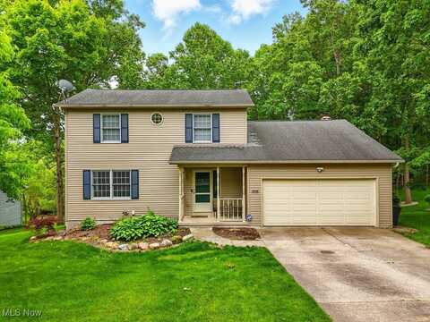 2932 Duquesne Drive, Stow, OH 44224