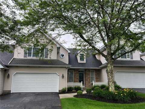 23 Fieldstone Drive, Poland, OH 44514