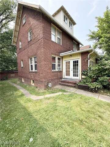2320 22nd Street SW, Akron, OH 44314