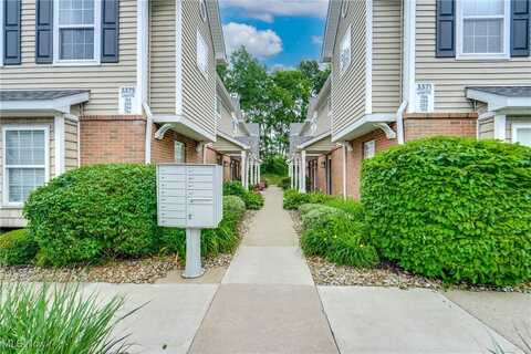 3375 Lenox Village Drive, Fairlawn, OH 44333