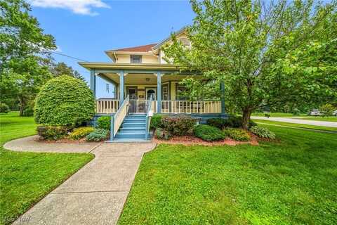 98 W Walnut Street, Jefferson, OH 44047