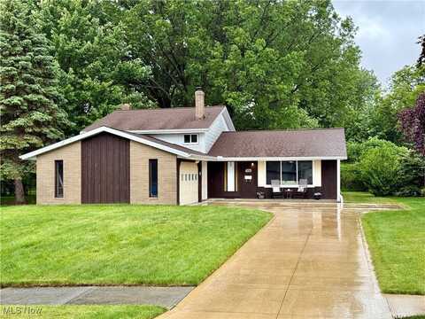 4559 Vernon Drive, North Olmsted, OH 44070