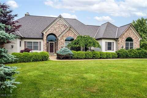 73 Boston Reserve Lane, Brunswick, OH 44212