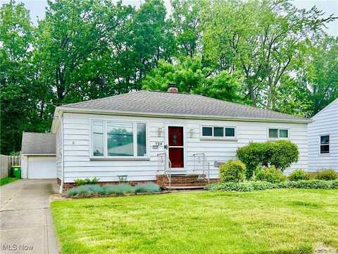 720 E 300th Street, Willowick, OH 44095