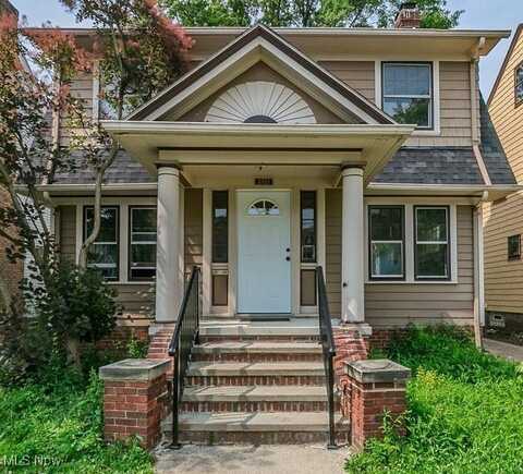 3821 Montevista Road, Cleveland Heights, OH 44121
