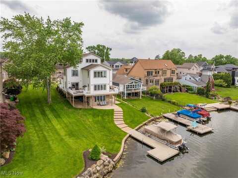 5325 S Island Drive NW, Canton, OH 44718