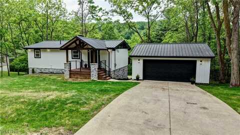 2498 Moudon Drive, Millersburg, OH 44654
