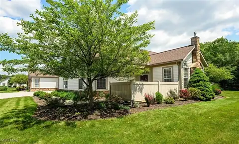 711 Crossings Circle, Tallmadge, OH 44278