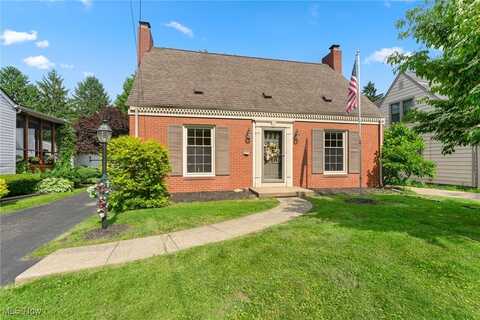 323 Christian Avenue, Hubbard, OH 44425