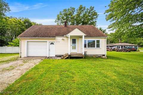 6136 Lake Road W, Ashtabula, OH 44004