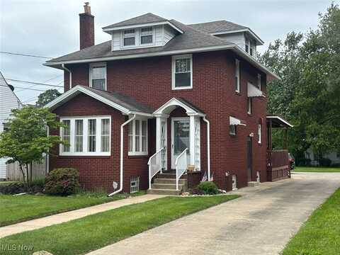 1051 Oakwood Avenue NE, Massillon, OH 44646