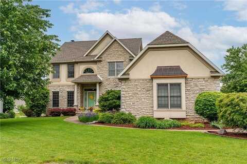 1103 Stone Crossing Street NE, Canton, OH 44721