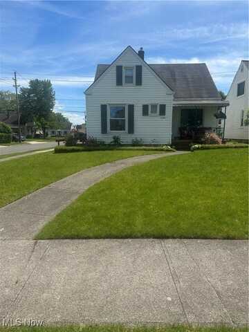 12704 Oak Park Boulevard, Garfield Heights, OH 44125