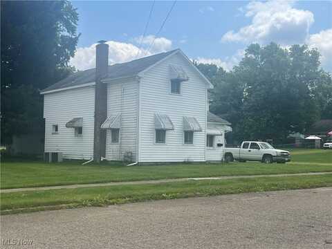 424 Columbiana Street NE, Navarre, OH 44662
