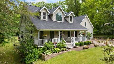 12230 Country Oaks Trail, Chardon, OH 44024