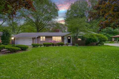 3699 Staunton Drive, Youngstown, OH 44505