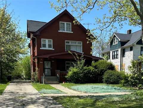 3526 East Boulevard, Cleveland, OH 44105