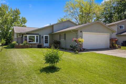 102 Potomac Drive, Elyria, OH 44035