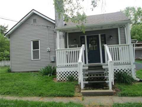 1238 Danville, Zanesville, OH 43701