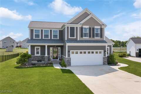 7860 Peddler Circle NE, Canton, OH 44721