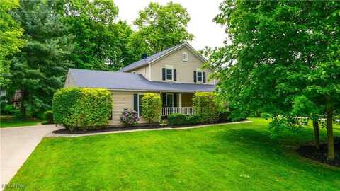 205 Ironwood Circle, Aurora, OH 44202