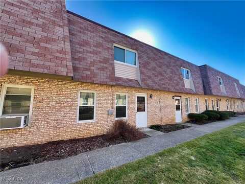 4287 Bennington Boulevard, Brunswick, OH 44212