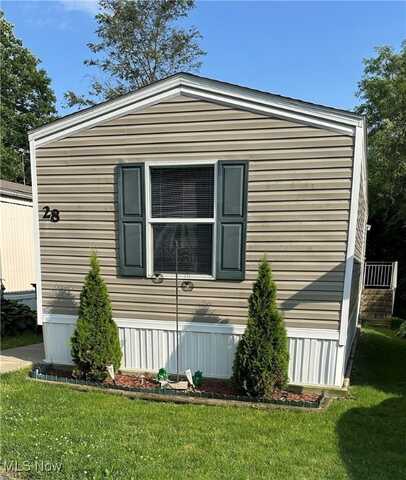 28 E Buddy Street, New Franklin, OH 44203