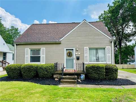 788 E Archwood Avenue, Akron, OH 44306