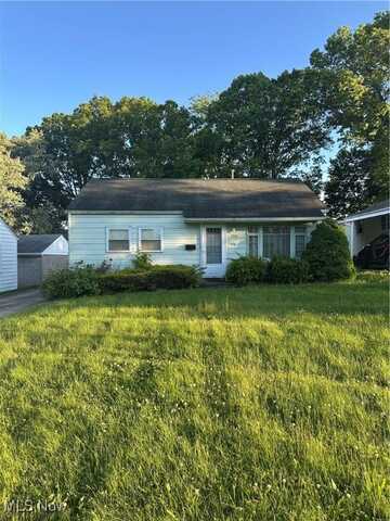 1937 Highlawn Avenue, Youngstown, OH 44509