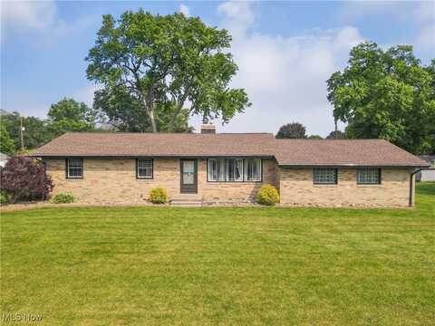 4810 S Main Street, Green, OH 44319