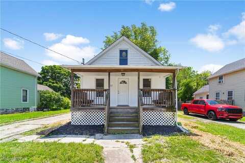 607 W 22nd Street, Lorain, OH 44052