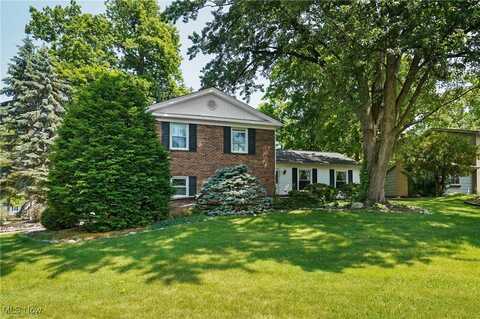 240 S Park Drive, Aurora, OH 44202