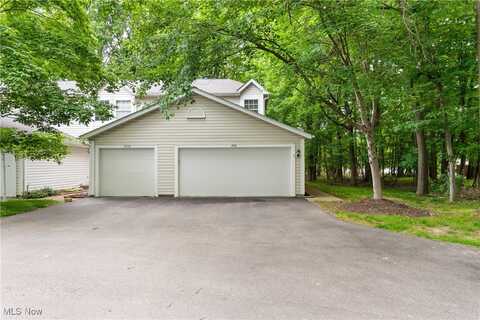 2961 Heatherwood Court, Stow, OH 44224