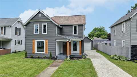 205 W Slingluff Avenue, Dover, OH 44622