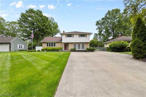 7255 Big Creek Parkway, Middleburg Heights, OH 44130
