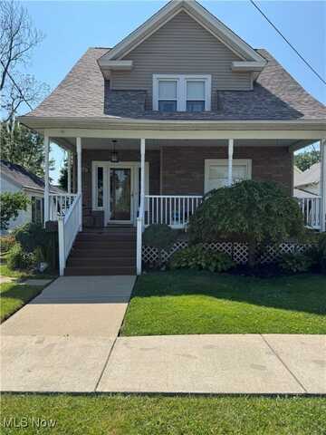 415 Pennsylvania Avenue E, Ashtabula, OH 44004