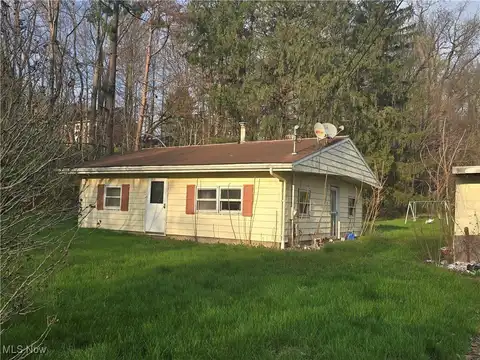 1648 Adamsville Road, Zanesville, OH 43701