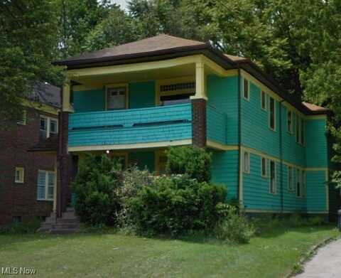 2228 Elm Street, Youngstown, OH 44505
