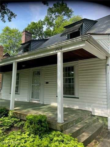2516 Volney Road, Youngstown, OH 44511