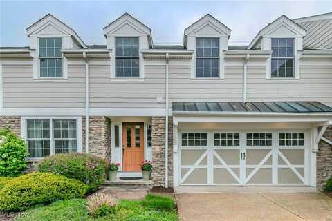 124 Bell Tower Court, Chagrin Falls, OH 44022
