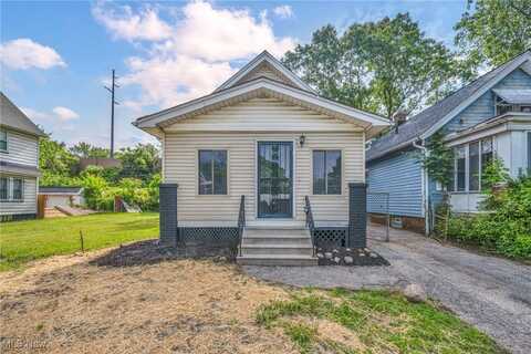 851 E 131 Street, Cleveland, OH 44108