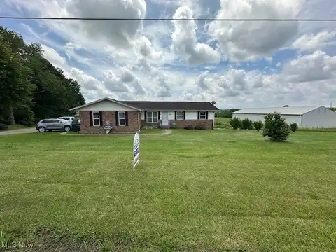 3620 Old Wheeling Road, Zanesville, OH 43701