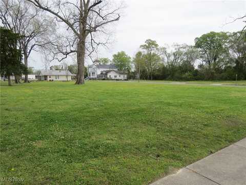 720 Mulvane Street, Newcomerstown, OH 43832