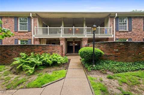 1300 Culpepper Drive, Akron, OH 44313